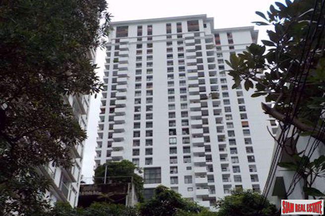 Icon 3 | Newly Renovated One Bedroom Condo on 21st Floor for Sale in Thong Lo-4