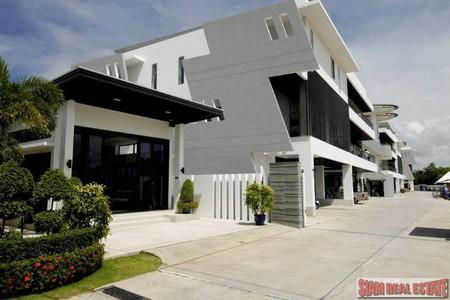 Luxury Contemporary Condominiums within a New Development For Sale at Bang Tao