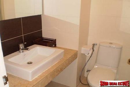Cozy living of Studio unit, 1 Bathroom, on 16th floor at Grand Park View Asok, Sukhumvit 21-4