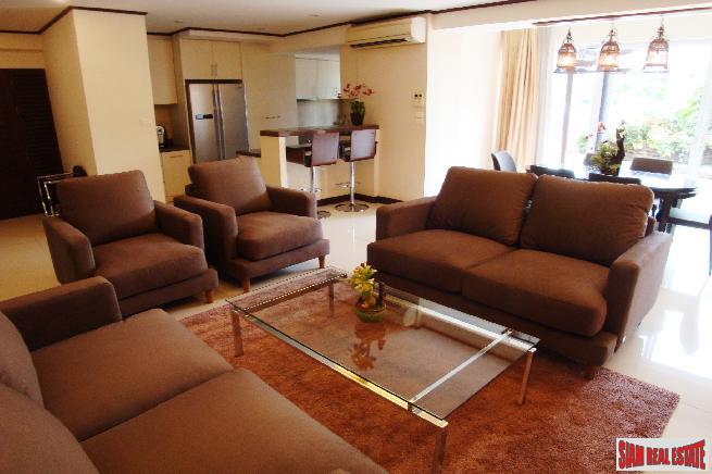 Saranjai Condominium | Impressive 3 Bedroom Sukhumvit Condo with Scenic Roof Garden-11