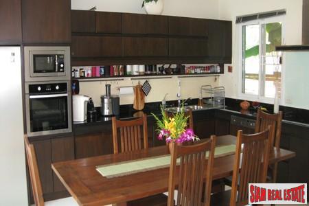 Beautiful Pool Villa 2 mins Drive to Top International School
