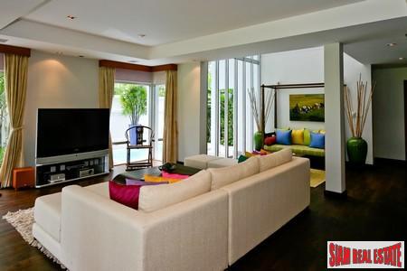 Grove Gardens Townhome | Modern Sea View 3 Bedroom Townhome on Golf Course in Cape Yamu