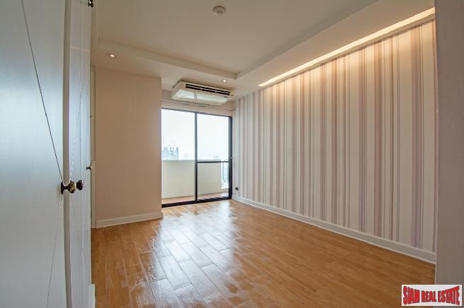 Casa Viva | Newly Renovated Stunning 3 Bed Corner Unit Condo at Ekkamai Soi 12-19