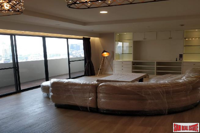 Casa Viva | Newly Renovated Stunning 3 Bed Corner Unit Condo at Ekkamai Soi 12-27