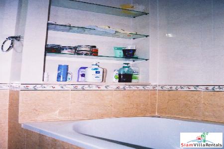 Paholyothin Place | Stunning 3 bedroom, 3 bath 135 sqm. Condo for Rent only 2 Minutes Walk to Ari BTS Station-9