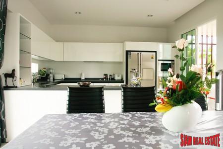 Luxury Three-Bedroom Pool Villas in Boat Lagoon Development