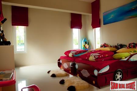Luxury Three-Bedroom Pool Villas in Boat Lagoon Development