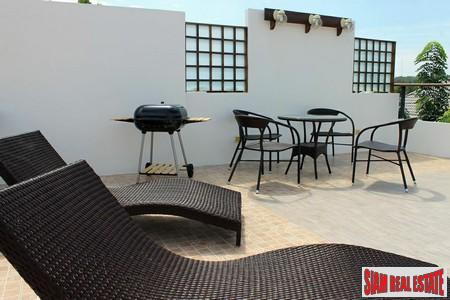 Three-Bedroom Townhomes with Jacuzzi Roof Terraces in Rawai-11