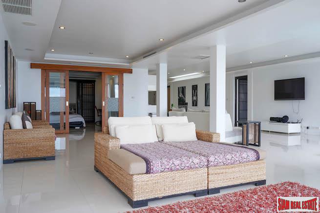 Accenta | Oceanfront Three-Bedroom Kata Penthouse Apartment