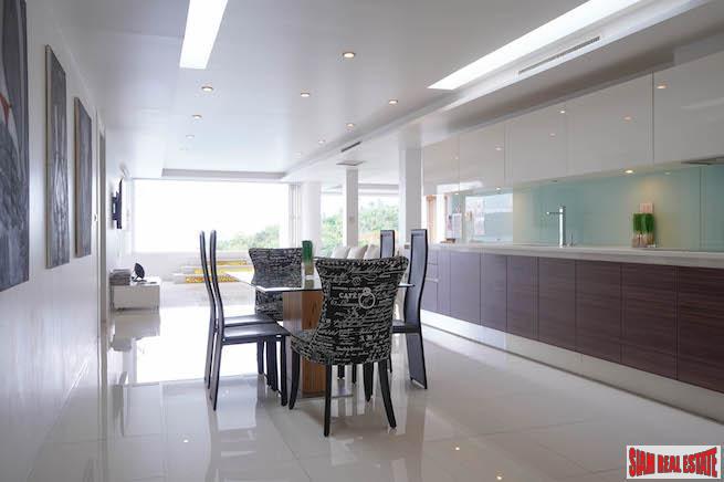 Accenta | Oceanfront Three-Bedroom Kata Penthouse Apartment