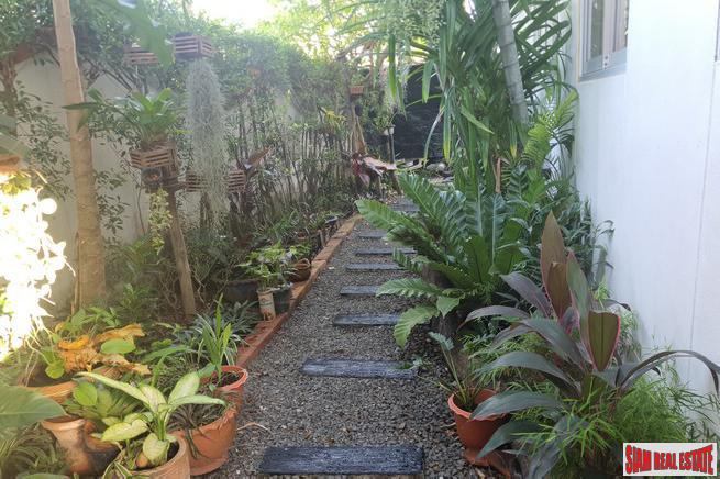Three Bedroom Townhome in Laguna-5
