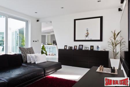 Villa Verde | Modern Luxury Five-Bedroom Villa in Rawai
