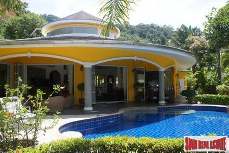 Impressive Tropical-Modern Two-Bedroom Pool Villa in Kathu-0