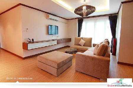 Pet Friendly, Stunning 3 bedroom 230 sqm Luxury Apartment in Ekkamai-0
