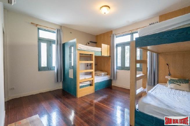 Three Bedroom 300 square meter Private House for Rent at Nana BTS-19