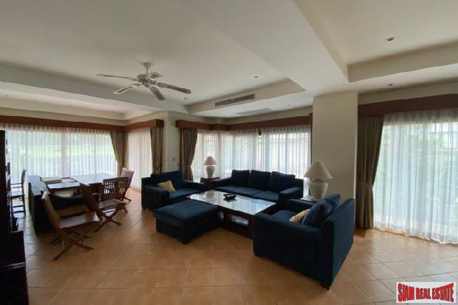 Contemporary three-bedroom villa with private pool in Laguna